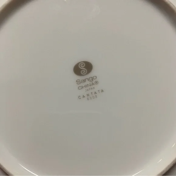 10” Round Vegetable Bowl Cantata by SANGO